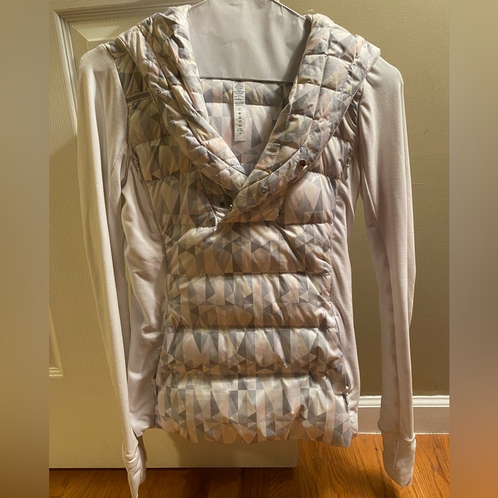 โญ๏ธHPโญ๏ธLululemon|running jacket - Picture 1 of 5